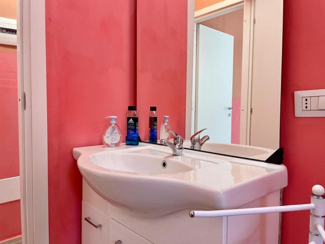 The Orange Housing In Côme Extérieur photo